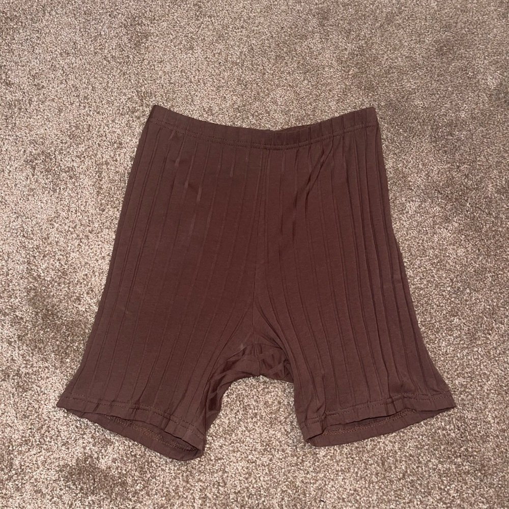 Brown Two Piece Outfit - Picture 4 of 6